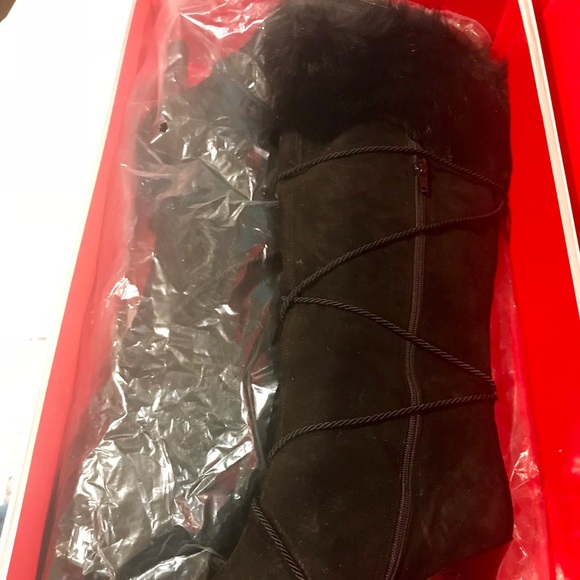 Coach knee high black Suede boots - Picture 4 of 5